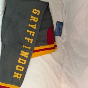Hot topic gryffindor sweat pants